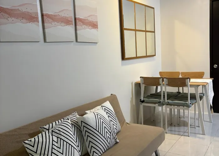 Aparthotel 2br Near It Park And Malls Mandaue City